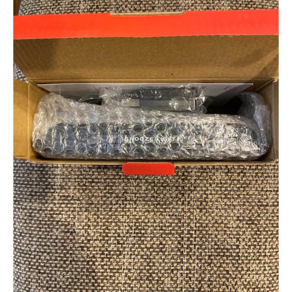 Dreamsky Compact Digital Alarm Clock DS313BW Large Display Auto Set USB Charge - Picture 4 of 4